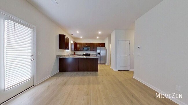 Building Photo - 5014 Fallmeade Rd
