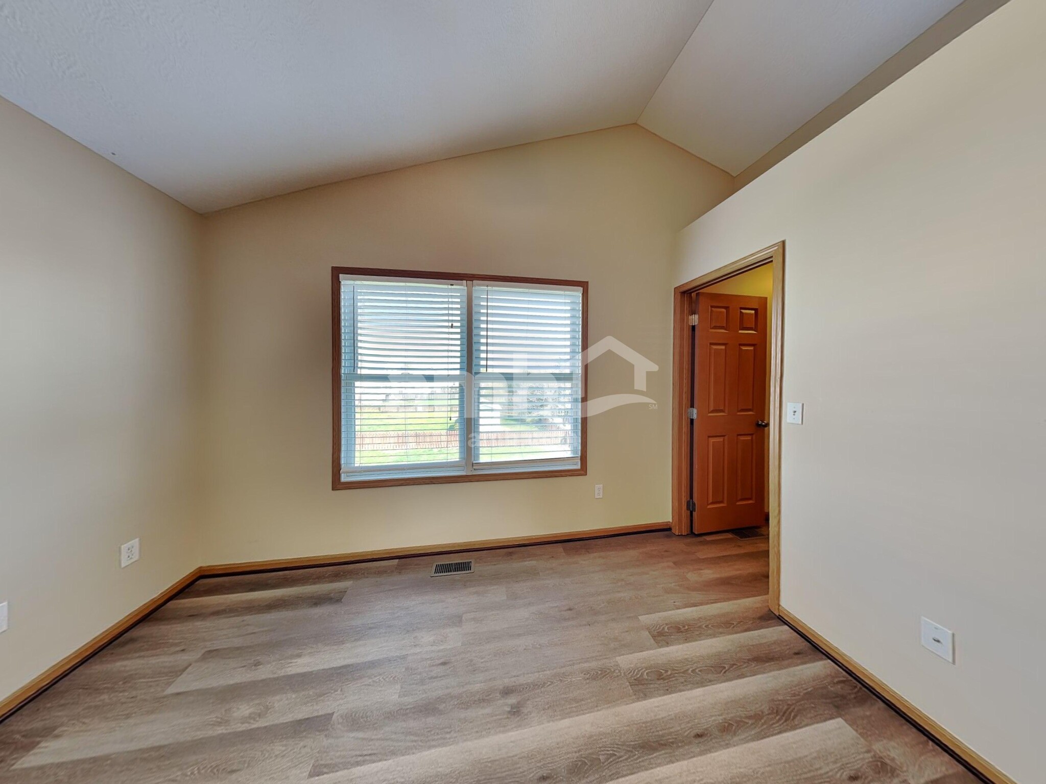 Building Photo - 219 Hayfield Dr