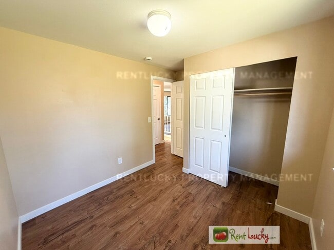 Building Photo - 2516 S 284th St