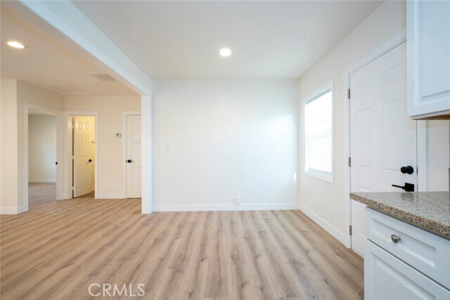 Building Photo - 7912 Vineland Ave