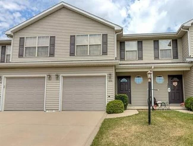 Primary Photo - 3446 Stoneway Ct
