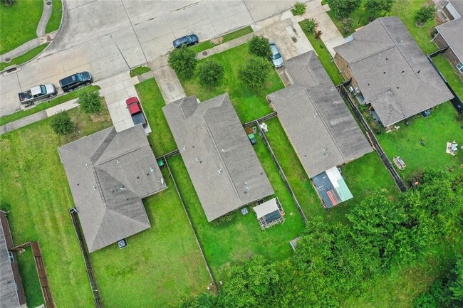 Building Photo - 8802 Shady Vista Ln
