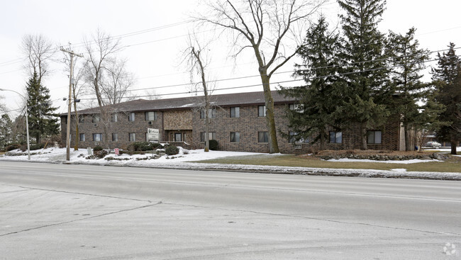 Primary Photo - Northwoods Apartments