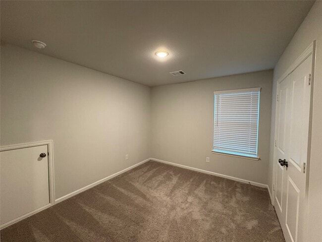 Building Photo - 56 Valiant Ridge Trail