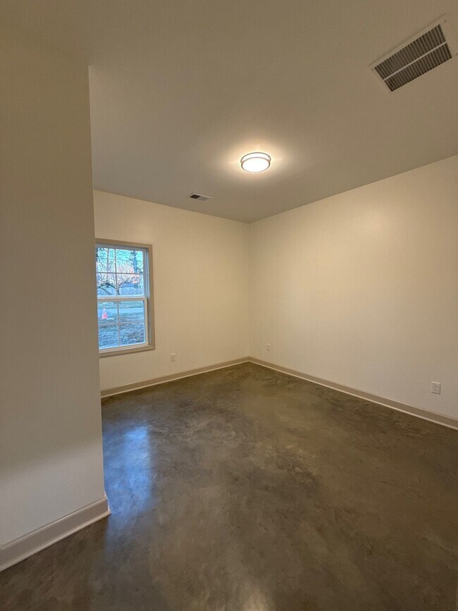 Building Photo - 41 Wooten Ave