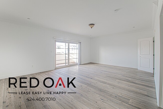 Building Photo - 11848 Kiowa Ave