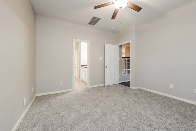 Building Photo - 17243 Lafayette Hollow Ln