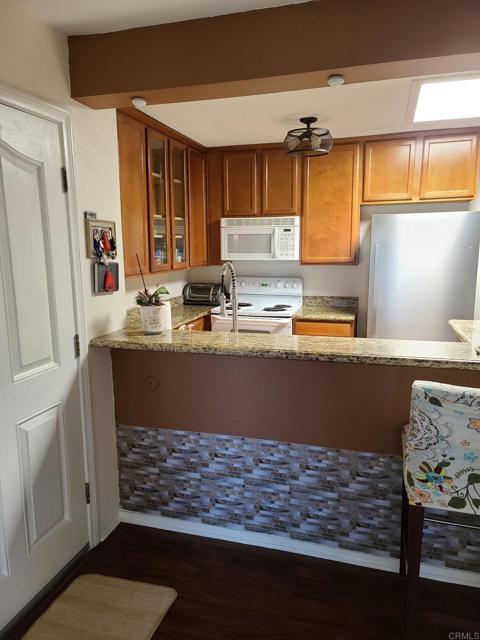 Building Photo - 7737 Margerum Ave