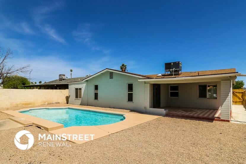 Building Photo - 10546 N 73rd Dr