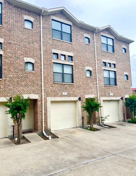 Primary Photo - 2710 Hullsmith Dr