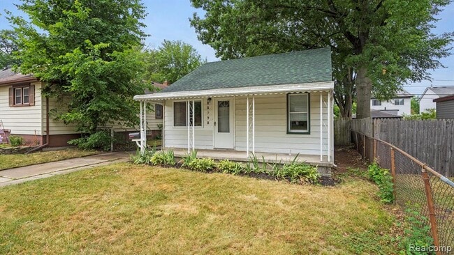 Building Photo - 23773 Hazelwood Ave