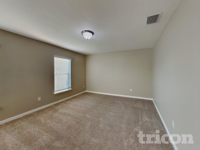 Building Photo - 5363 Suncatcher Dr