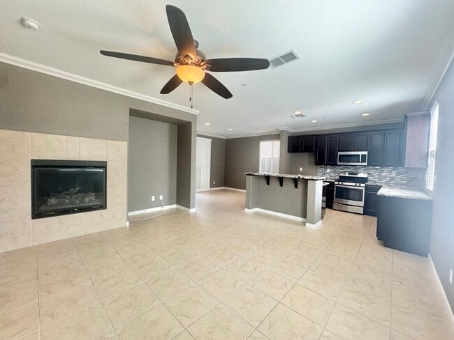 Building Photo - 72 Crystalwood Cir