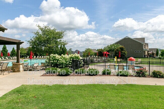 Building Photo - 2944 Hadley Close Ln