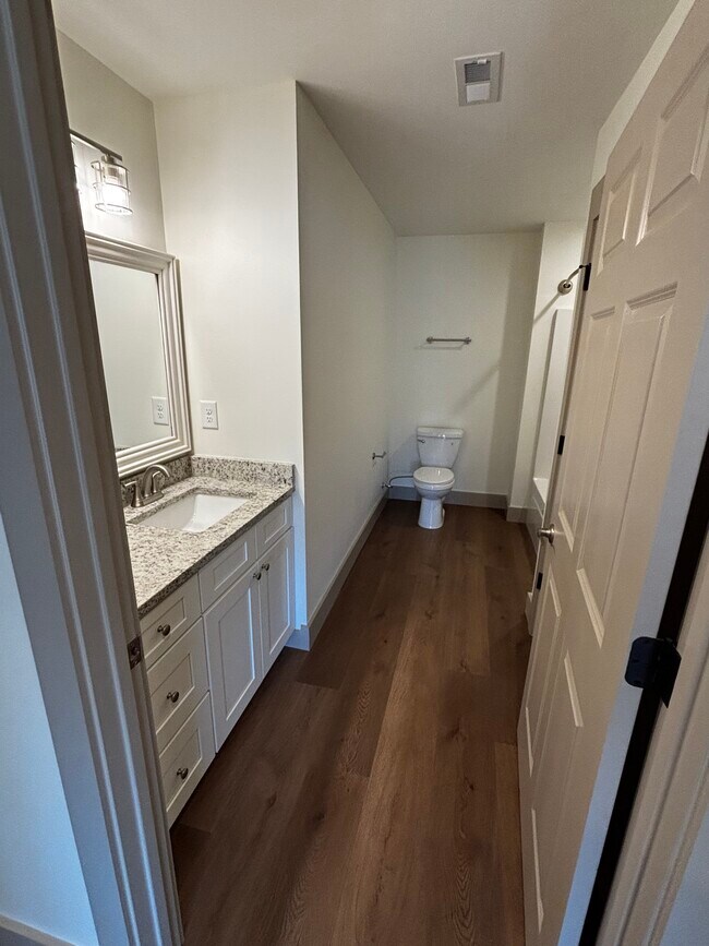 Spare Bathroom - 2335 Ford Rd