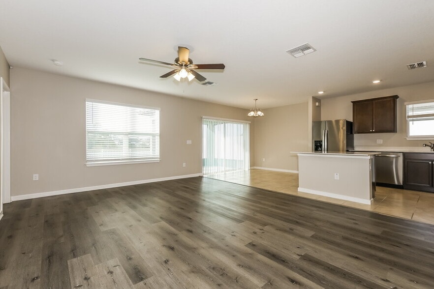 Building Photo - 913 Coastal Hammock Ave