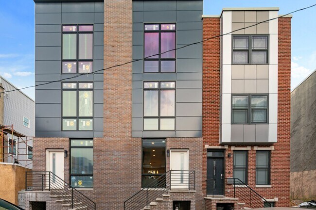 Building Photo - Brand New Luxury Apartment Brewerytown