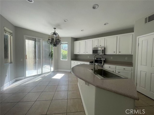 Building Photo - 5251 Renoir Ln