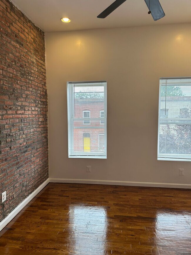 Building Photo - Beautifully Renovated Home! Central Air! Rear Yard! Available Now!