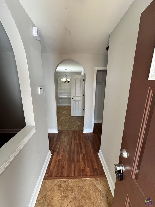 Building Photo - 302 Tug Ct