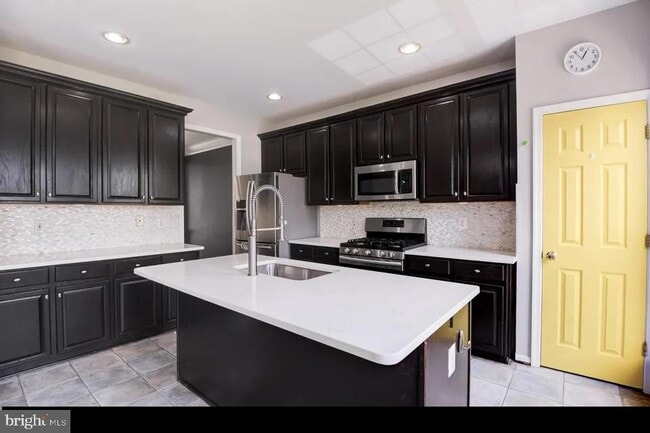 Building Photo - 13118 Rose Petal Cir