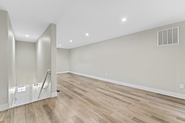 Building Photo - 12567 W Nabesna St