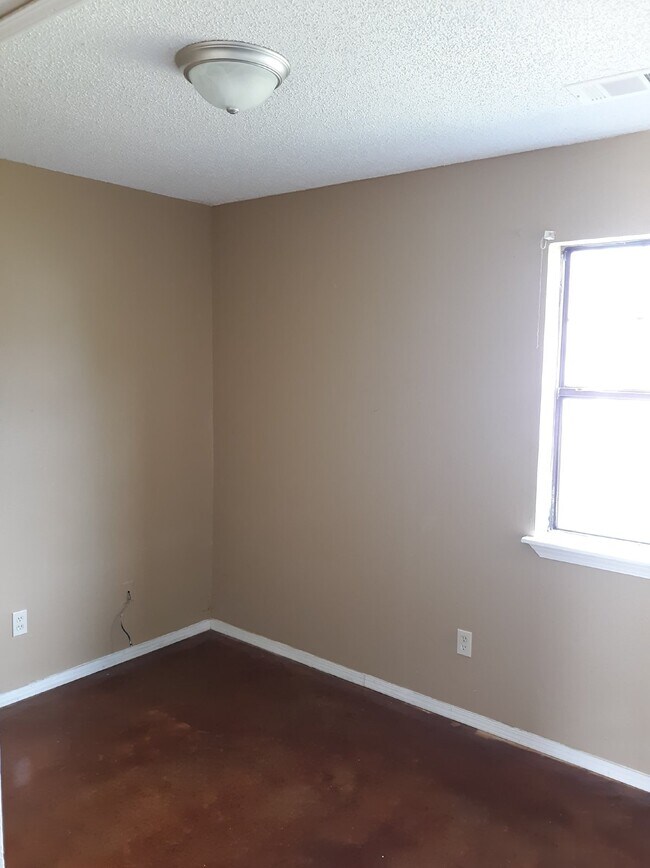 Building Photo - "Charming 2 Bedroom Apartment in Bono, AR with Spacious Layout and Convenient Location!"