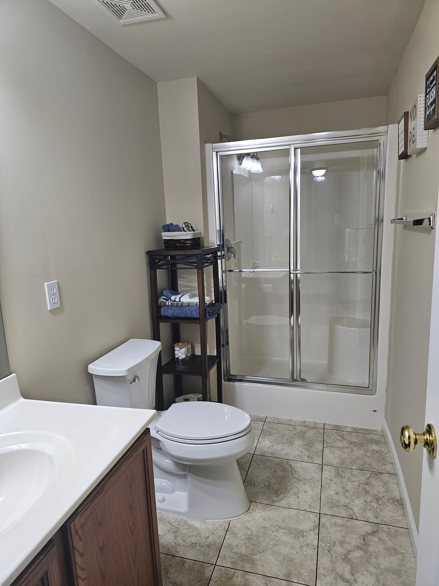 Building Photo - 615 Grayhawk Cir