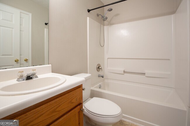 Building Photo - 2284 Oakland Spring Dr