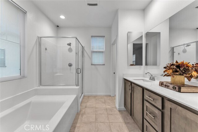 Building Photo - 2920 S Halton Paseo