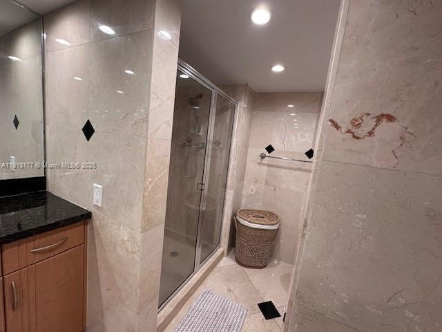 Building Photo - 1717 N Bayshore Dr