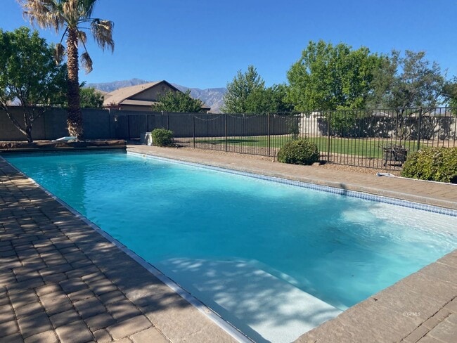 Building Photo - 2415 51st Ave