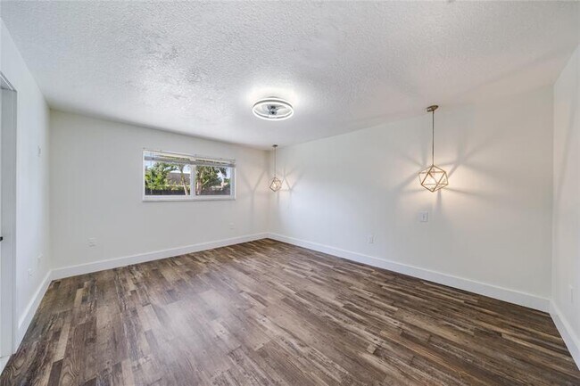 Building Photo - 16200 SW 286th St