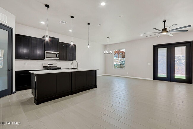 Building Photo - 13649 Keighly St