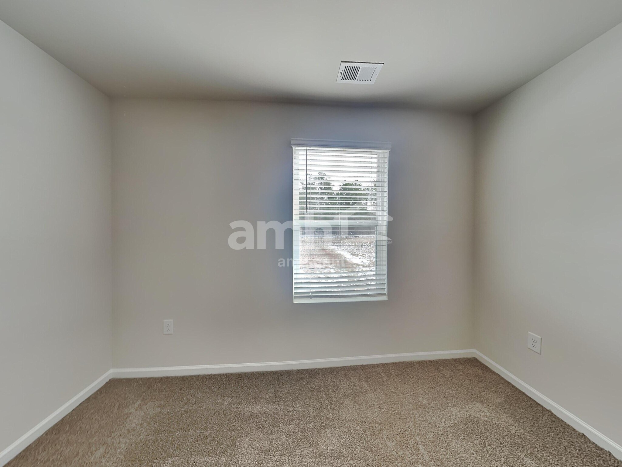 Building Photo - 3264 Emberly Dr