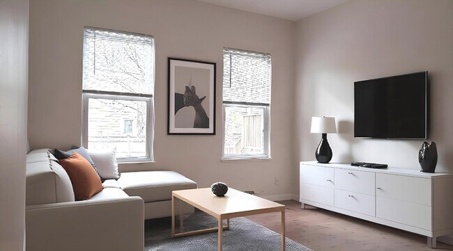 Building Photo - 65 Brookline St