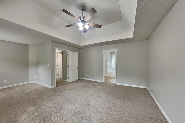Building Photo - 360 Warrenton Dr