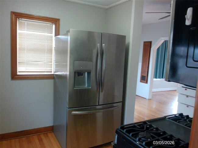 Building Photo - 4619 Ave S