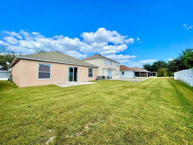 Building Photo - 18417 Meadow Blossom Ln