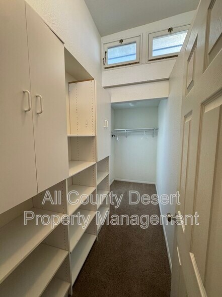 Building Photo - 70181 Sun Valley Dr