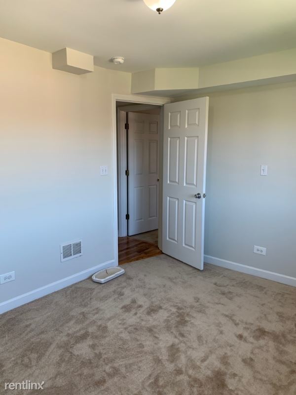 Building Photo - 2 br, 2 bath Apartment - 6414 N RIDGE BLVD