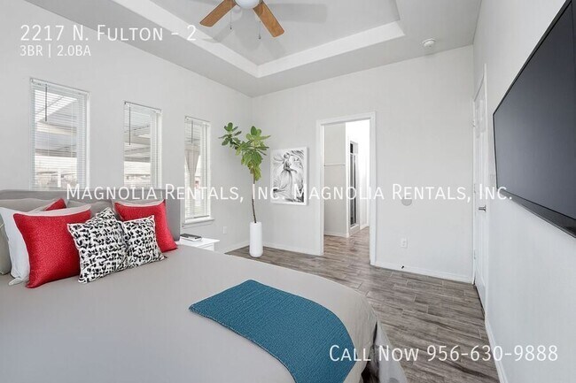 Building Photo - 2217 N. Fulton-2