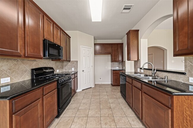 Building Photo - 9118 Cavalier Ln