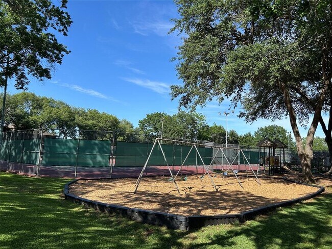 Building Photo - 2802 Grants River Cir