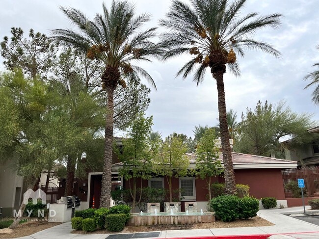 Building Photo - 900 Domnus Ln