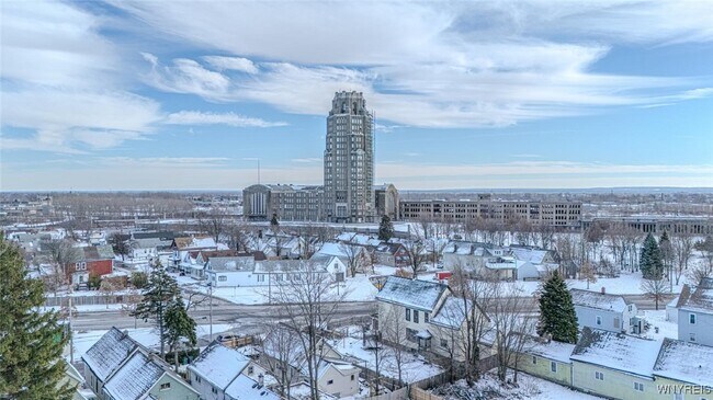 Building Photo - 62 Sweet Ave