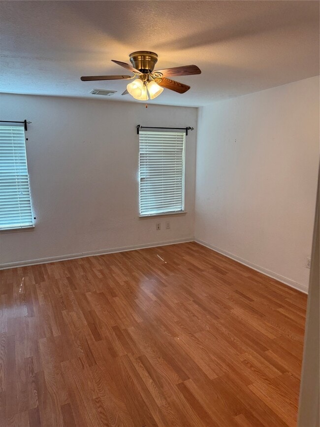 Building Photo - 15930 Randall Ridge Ln