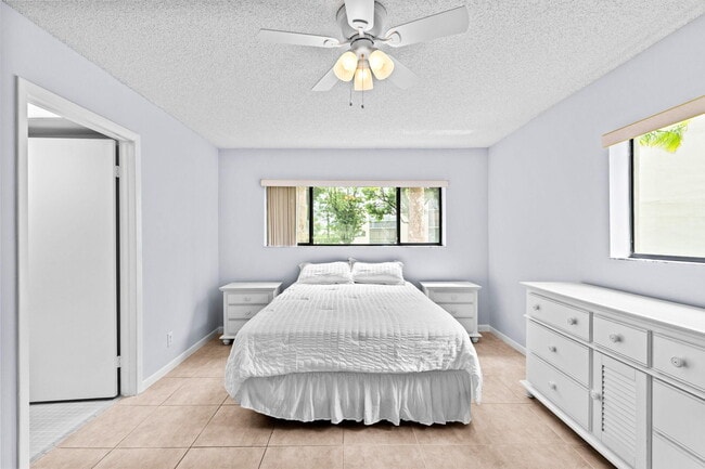 Building Photo - 5310 Las Verdes Cir