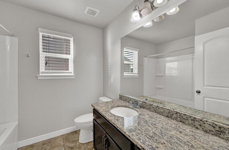 Building Photo - 1113 Meadow Walk Dr