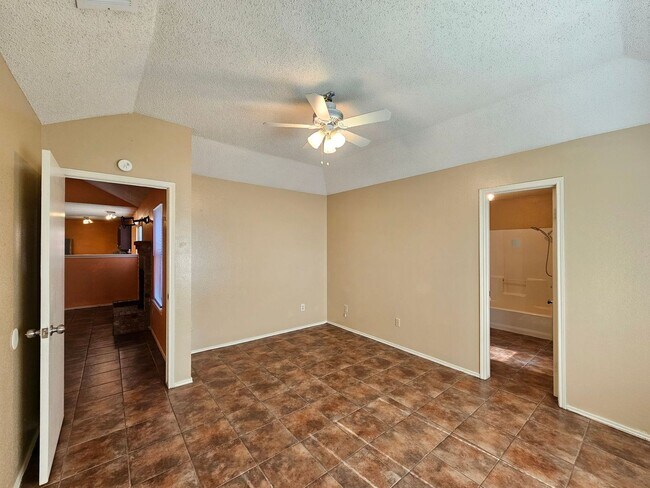 Building Photo - 1507 Nina Dr